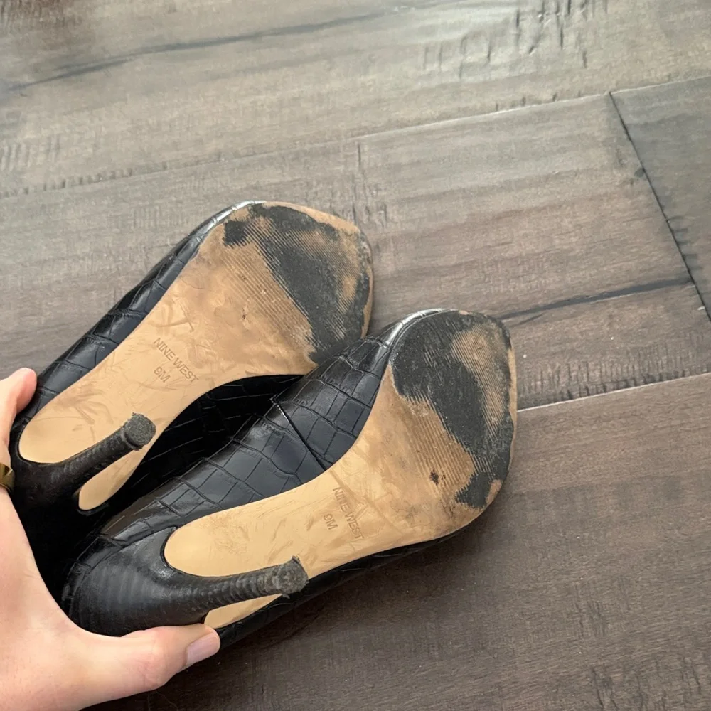 Nine West Black Croc-Pattern Heels - Picture 3 of 3